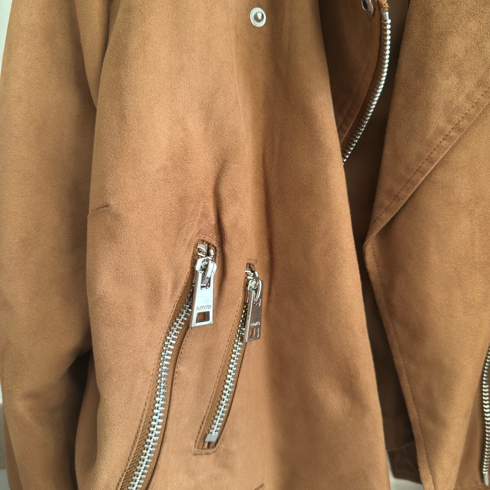 Levi's Women's Suede-Look Moto Jacket in Cognac Brown - Picture 3 of 4
